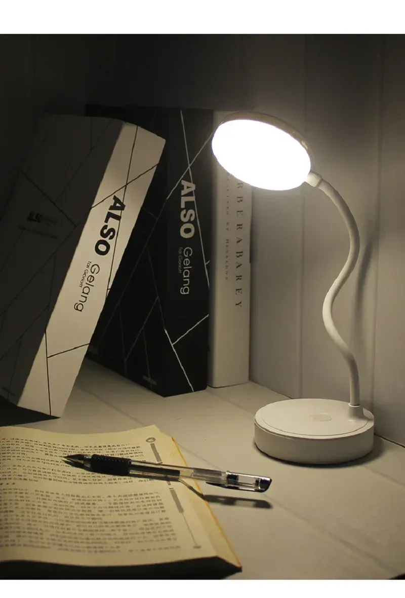 Lampe de chevet LED élégante