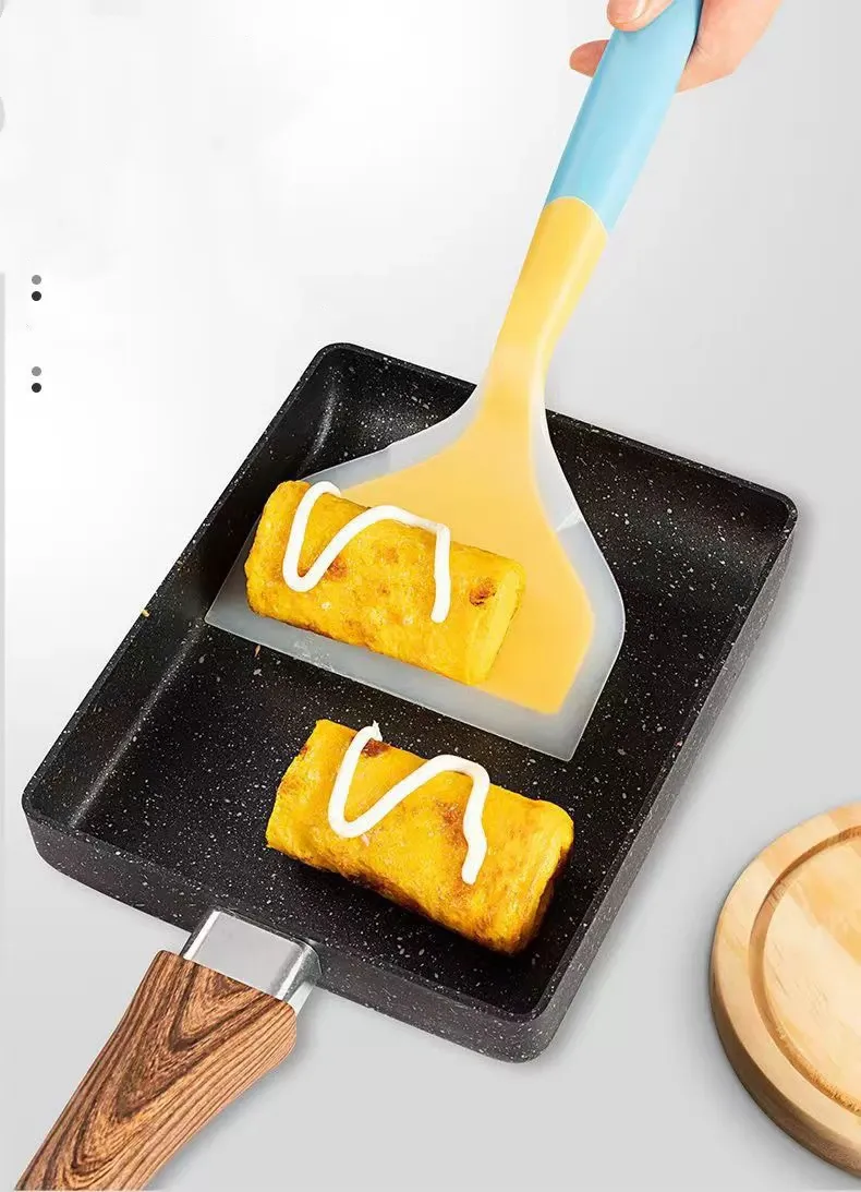 Outil en silicone pour la préparation des œufs