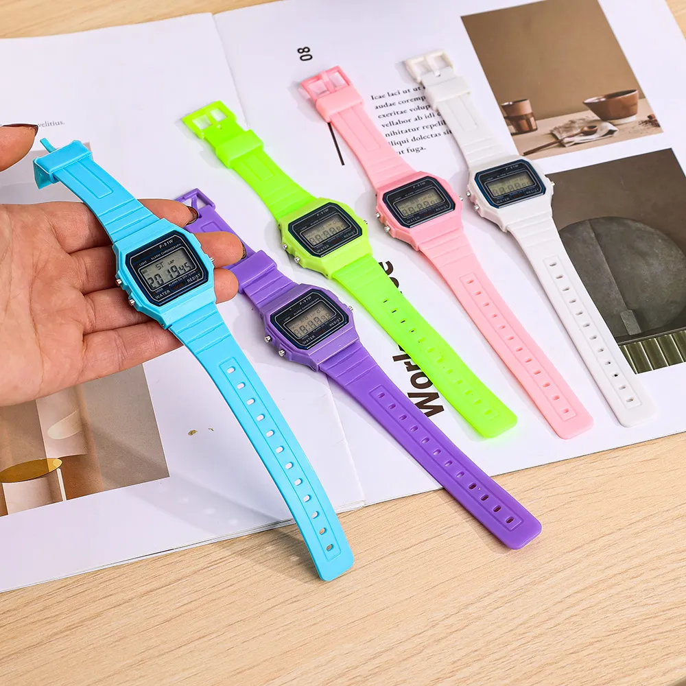 Montre numérique LED, lumière de l'écran