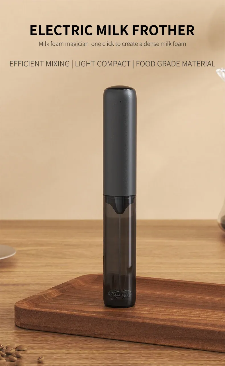 Mousseur à lait électrique au design mat et élégant