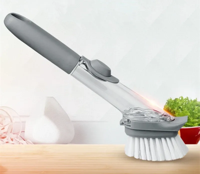 Détail de la tête de brosse et de l'éponge