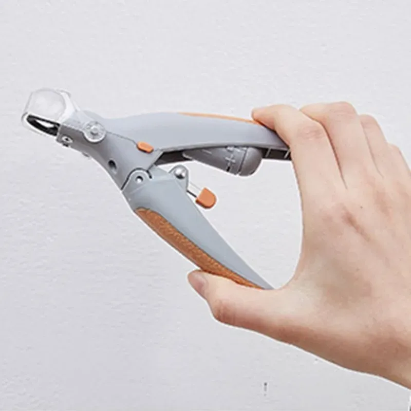 Coupe-ongles pour chien à lumière LED, en acier inoxydable, avec poignée antidérapante, idéal pour le toilettage à domicile des petites races - Image 1