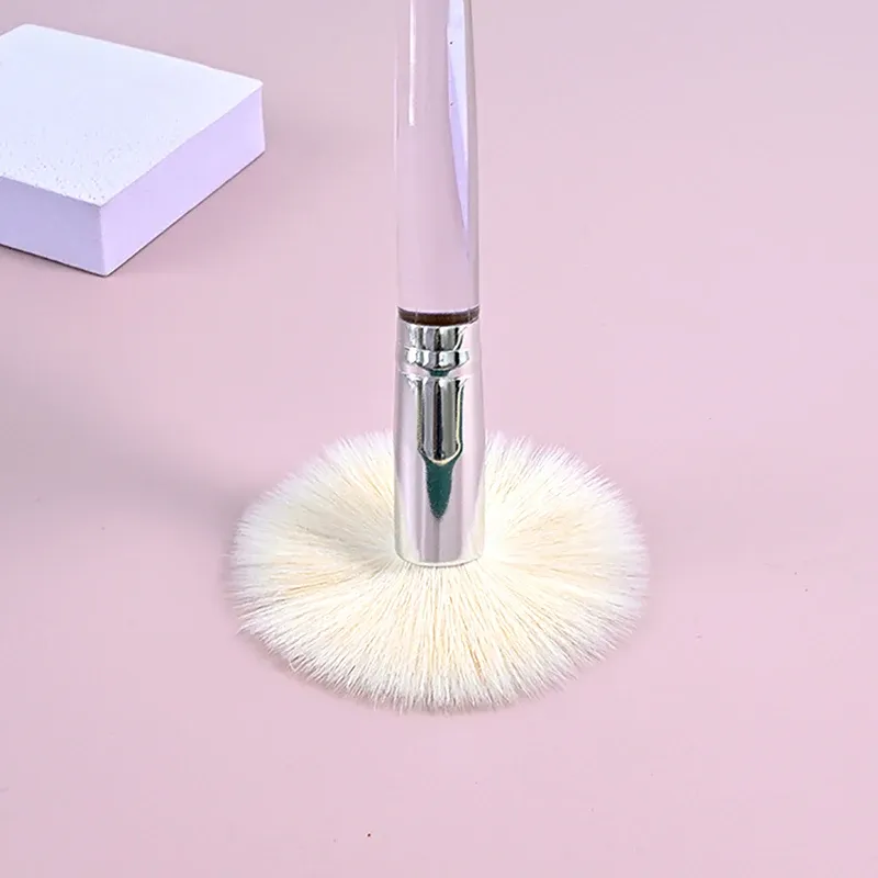 Brosse nettoyante pour le visage, vue finale