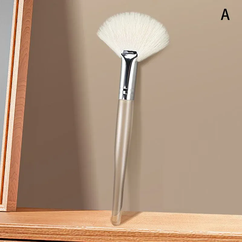 Brosse nettoyante visage à poils doux et massage facial portable 8