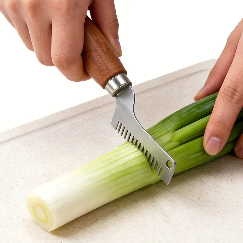 Hachoir à manche en bois pour oignons verts, herbes et ail 2