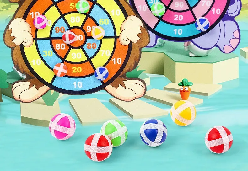 Détail du jeu de fléchettes aux motifs d'animaux