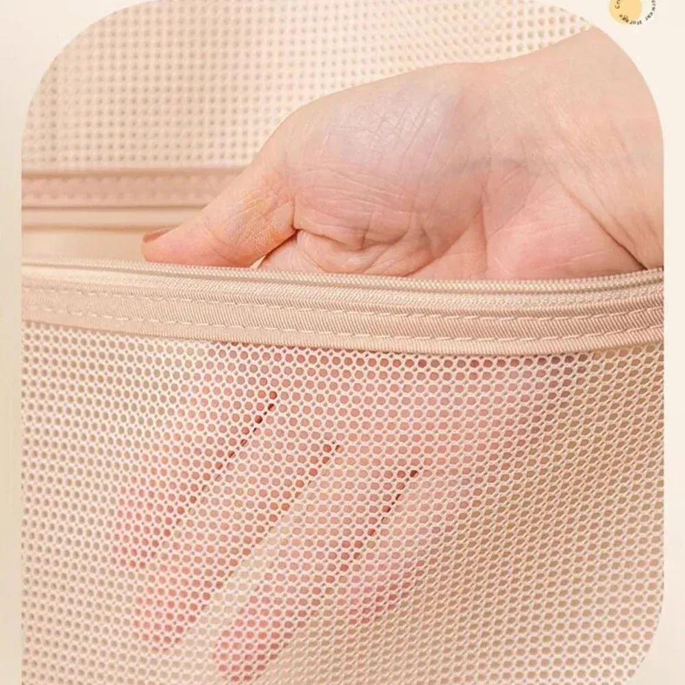 Sac de rangement suspendu multi-poches pour sous-vêtements et chaussettes 5