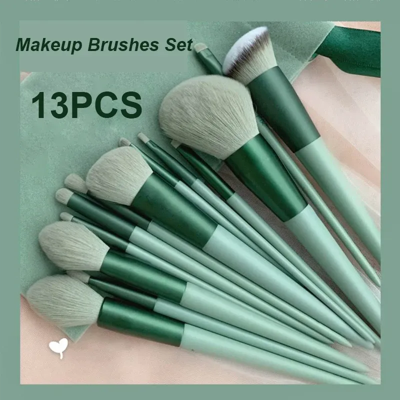 Ensemble de pinceaux de maquillage doux