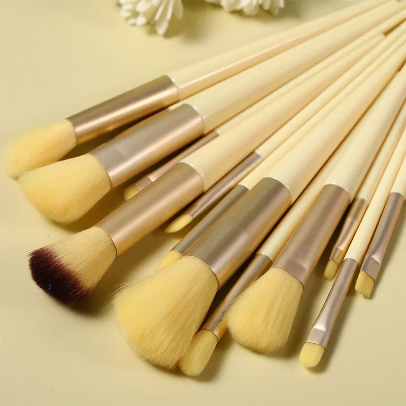 Ensemble de 13 pinceaux de maquillage doux avec trousse de rangement 17