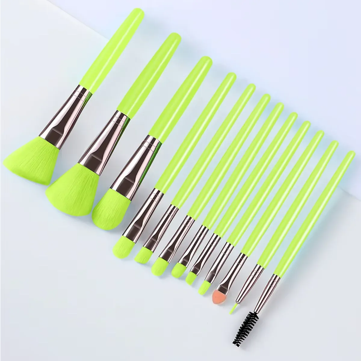 Ensemble de 13 pinceaux de maquillage doux avec trousse de rangement 20