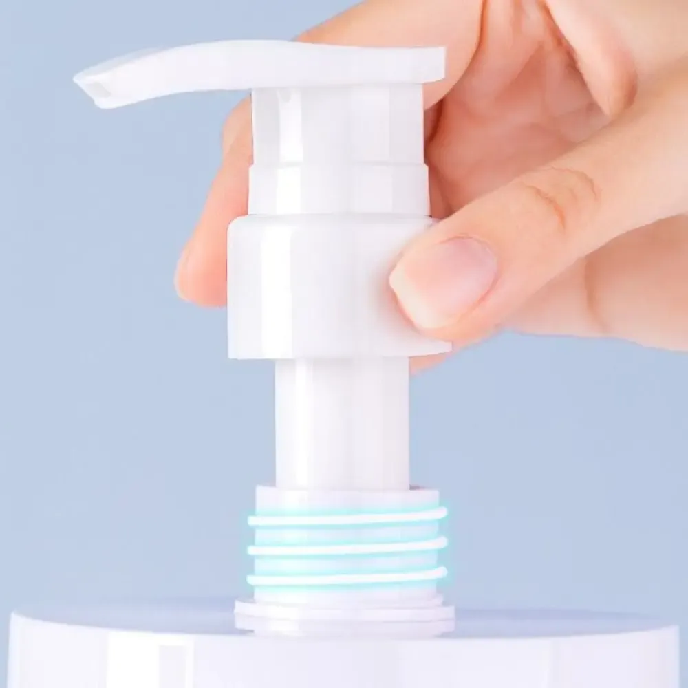 Gros plan sur la pompe du distributeur