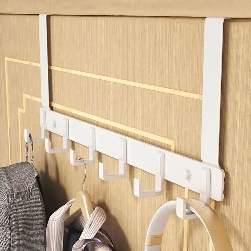 Crochet de porte, intégration décorative