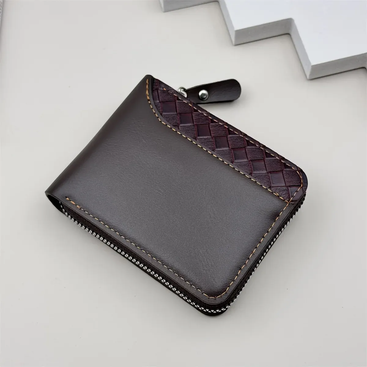 Portefeuille homme personnalisable en similicuir noir lisse, avec fermeture éclair et emplacements pour cartes 8