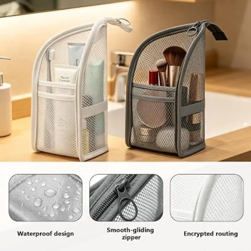 Trousse de toilette ouverte et rangement intérieur