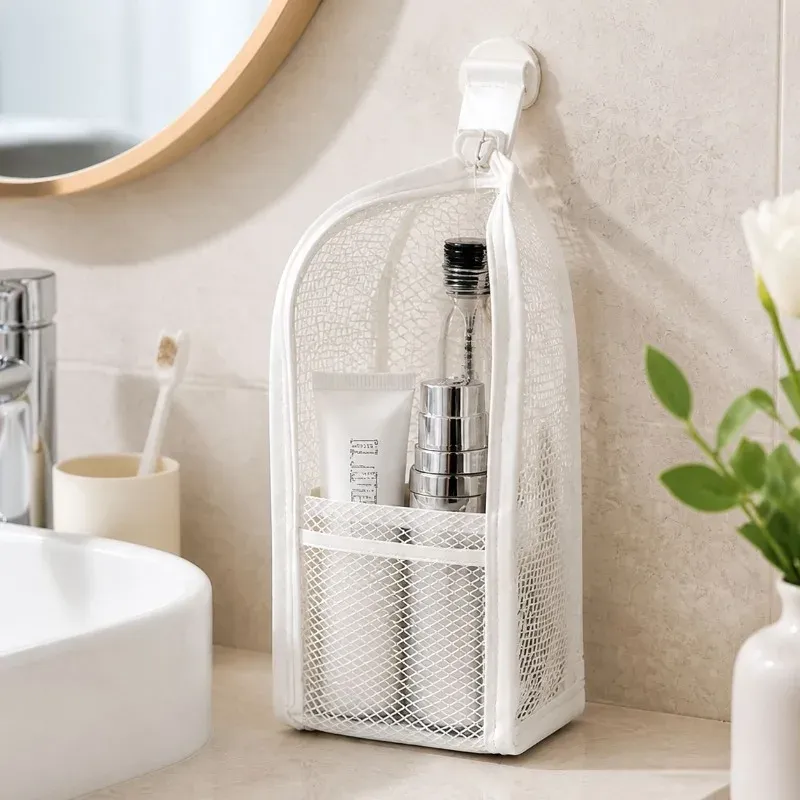 Trousse de toilette, détails des finitions