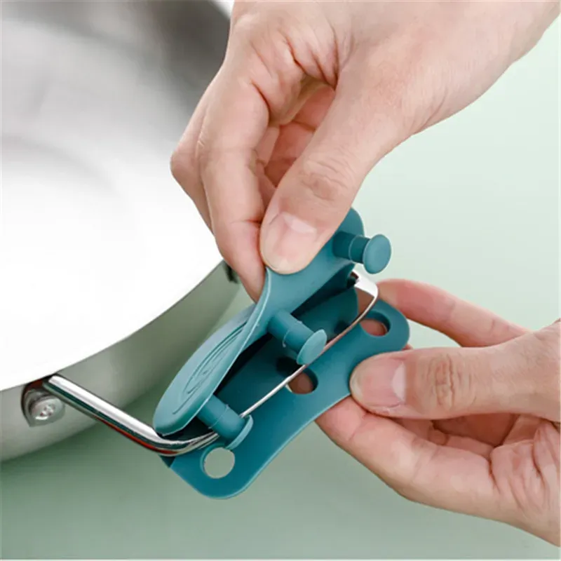 Paire de couvre-poignées en silicone anti-brûlure et antidérapants pour casseroles et poêles 1