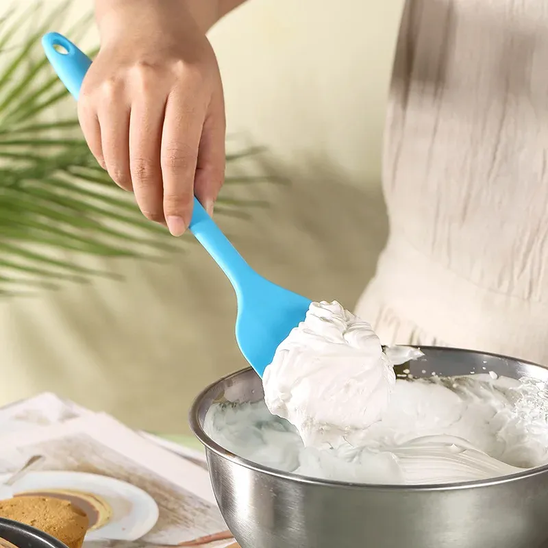 Spatule en silicone avec manche intégré, résistante à la chaleur, grattoir à crème et gâteau, couteau de cuisson, 1 pièce 4