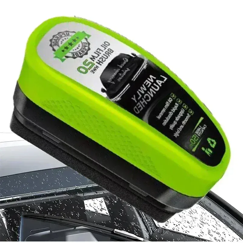 Outil de nettoyage de vitres automobiles