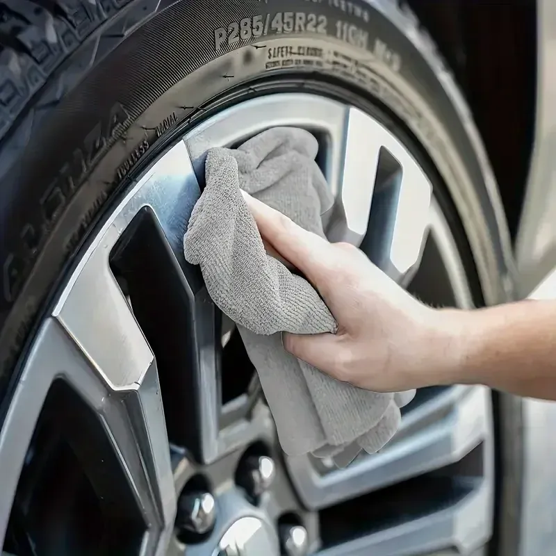 Chiffons en microfibre épais, non pelucheux et réutilisables pour vitres de voiture 5