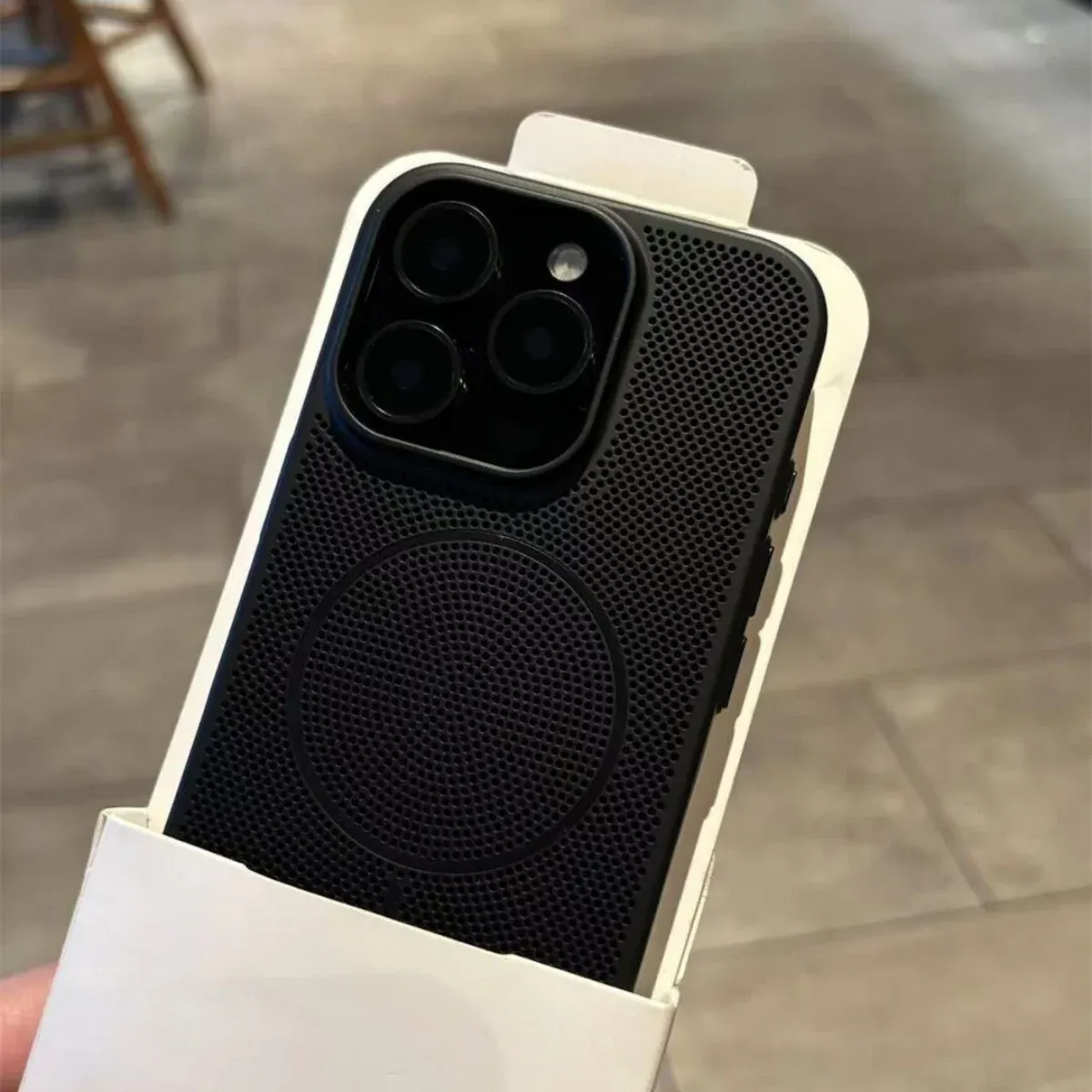 Coque magnétique MagSafe avec grille de dissipation thermique pour iPhone 11 à 18, compatible charge sans fil 10
