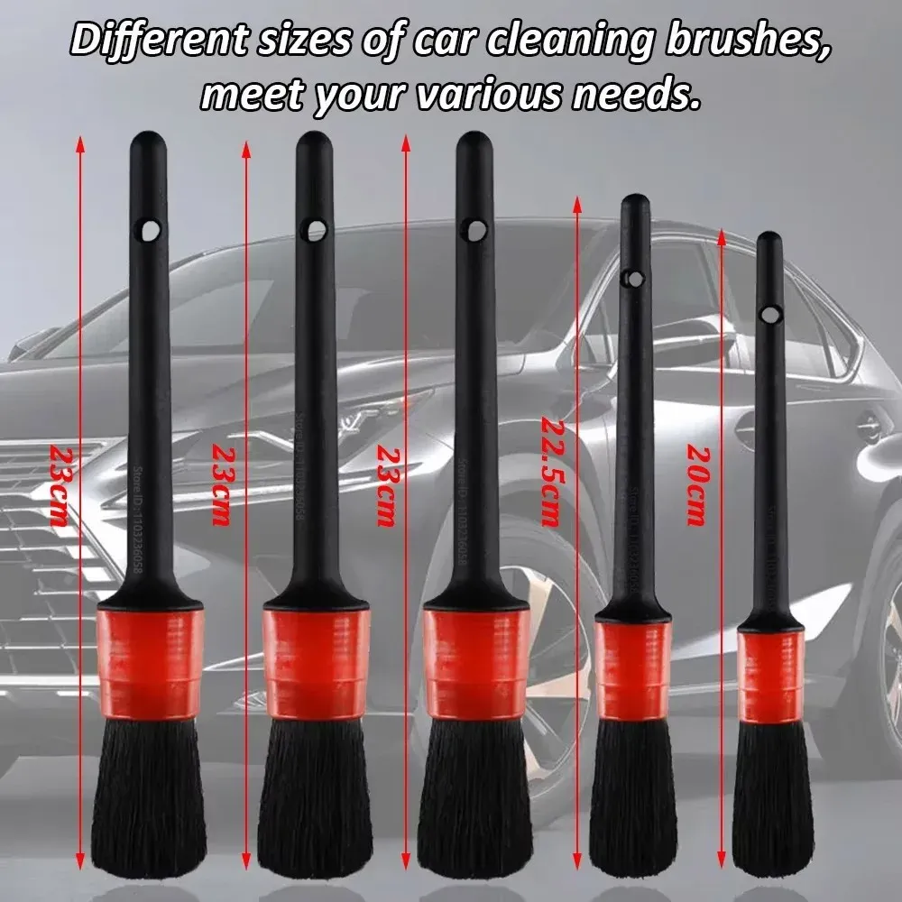 Détail des brosses du kit de nettoyage automobile