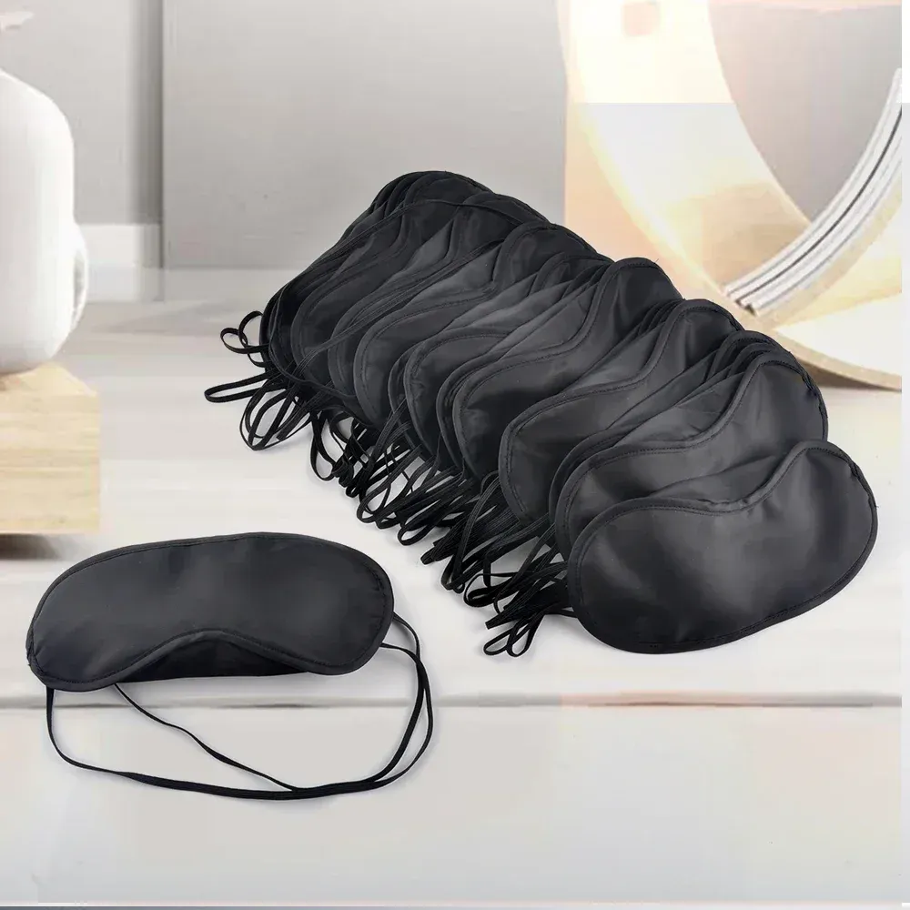 Détail des sangles élastiques du masque pour les yeux