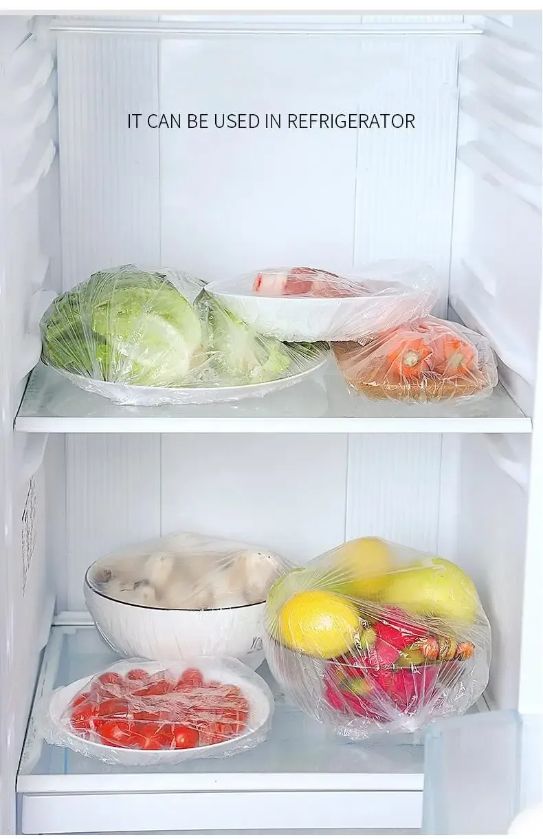 Couvercles élastiques sur assiettes