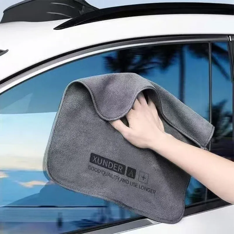 Serviette de séchage pour carrosserie, finition soignée