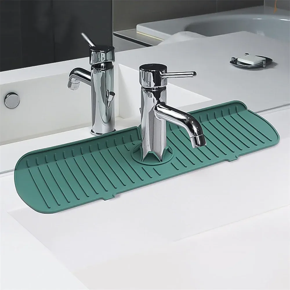 Tapis de robinet en silicone, mise en scène