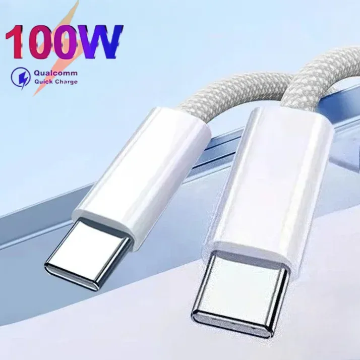 Détail du câble USB-C vers USB-C