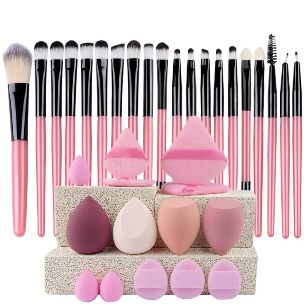 Ensemble de pinceaux de maquillage synthétiques de qualité supérieure : fond de teint, poudre, blush et ombre à paupières (Kabuki) 30