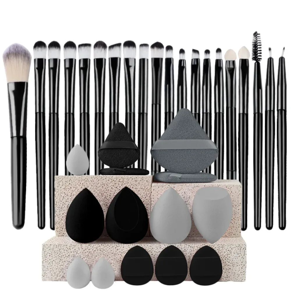 Ensemble de pinceaux de maquillage synthétiques de qualité supérieure : fond de teint, poudre, blush et ombre à paupières (Kabuki) 34