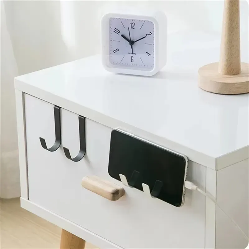 Crochets polyvalents pour porte d'armoire de cuisine et de salle de bains 2