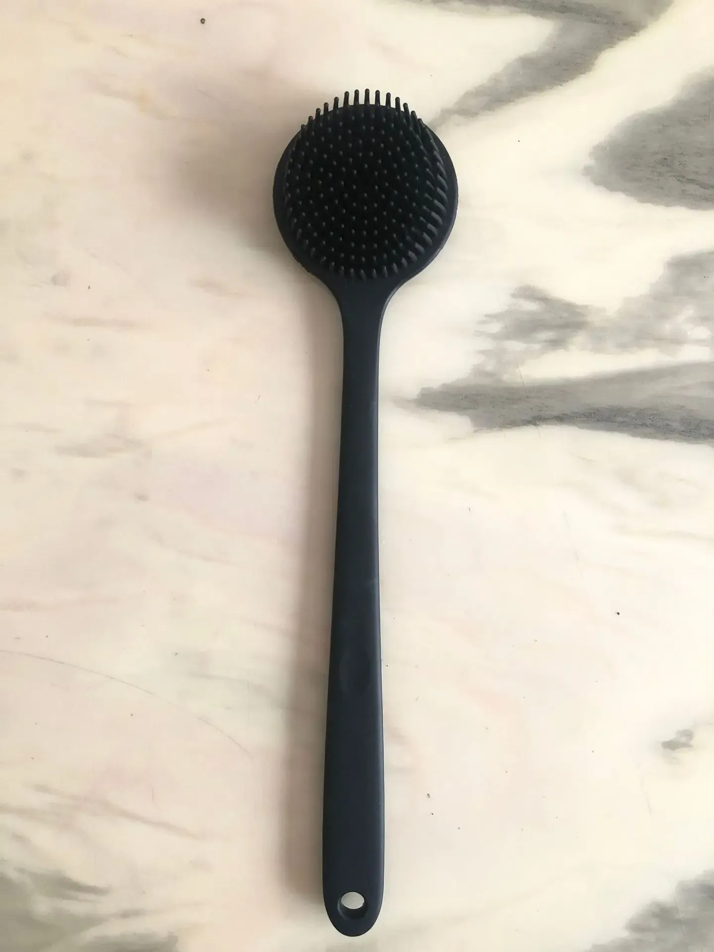Brosse de bain en silicone, présentation finale