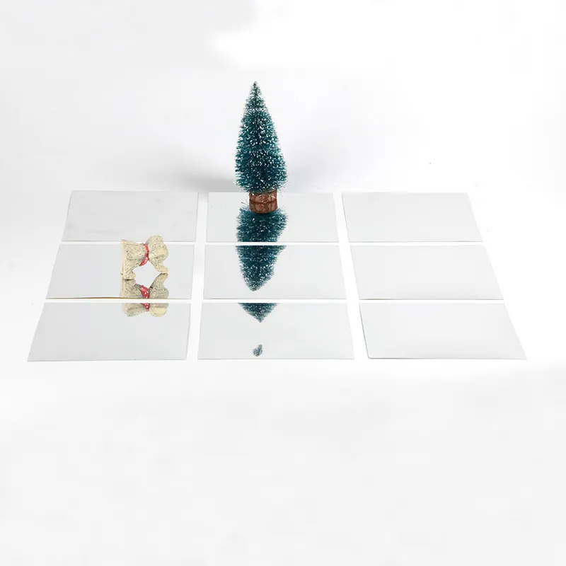 Ambiance intérieure avec miroirs décoratifs