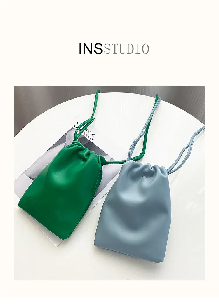 Sac à main en cuir PU porté à l'épaule