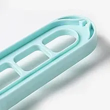 Cintre magique utilisé au quotidien