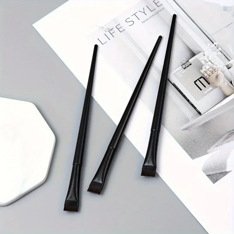 Kit de rehaussement de cils avec coussinets réutilisables et brosse à cils 4