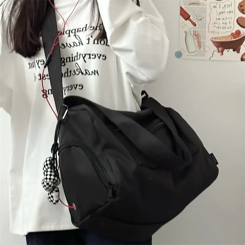 Sac fourre-tout à bandoulière, style tendance