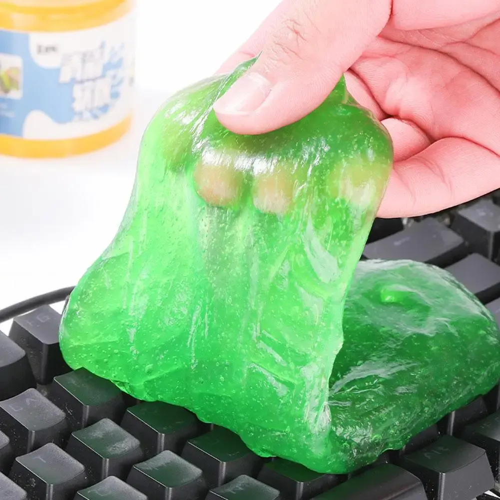 Gel de nettoyage pour intérieur automobile