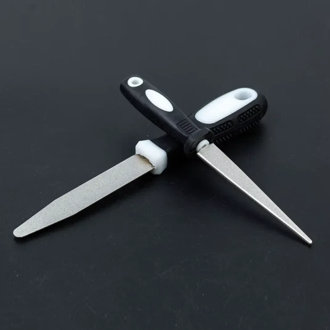 Affûteur de couteaux en forme de diamant avec pierre double face, plate et incurvée, pour la cuisine 7