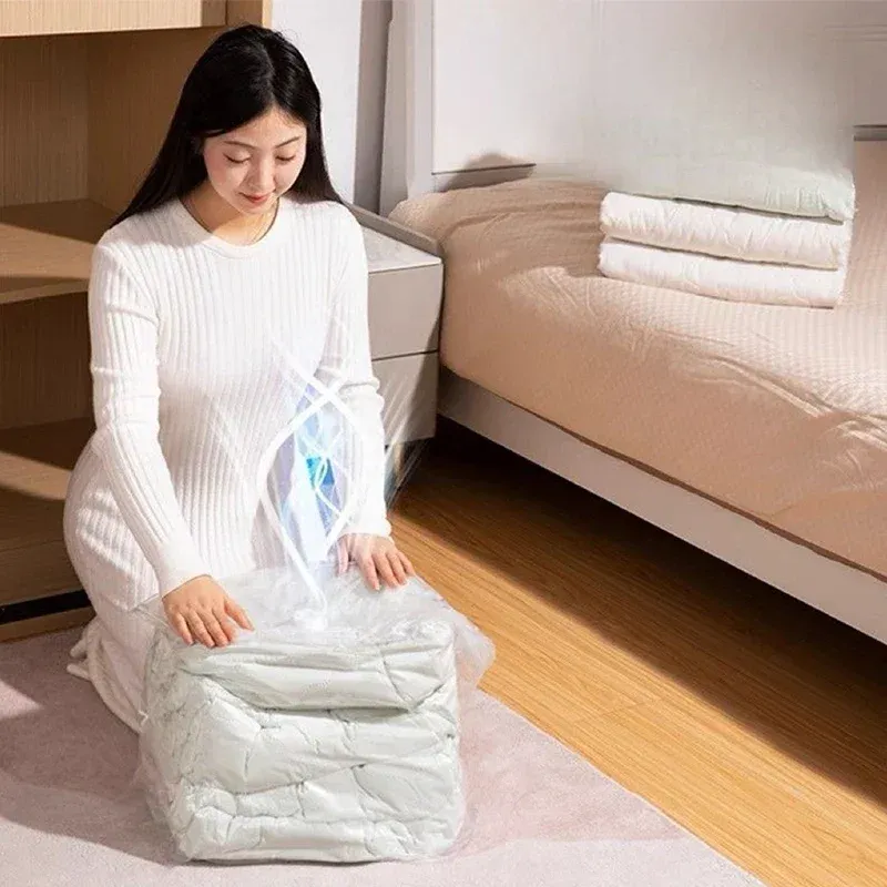 Sacs de rangement sous vide remplis