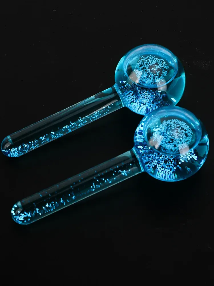 Boule de cristal rafraîchissante, lumière et éclat