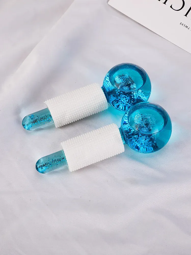 Massage des yeux avec la boule de cristal