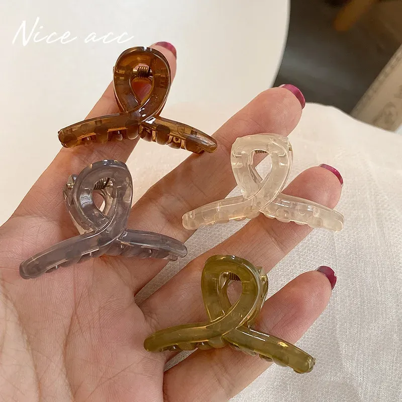 Lot de 4 mini pinces à cheveux requin pour petite fille, clip latéral pour frange semi-transparente 1