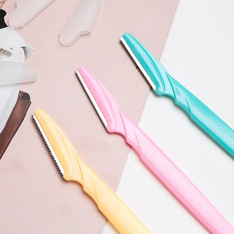 Set de rasoirs à sourcils
