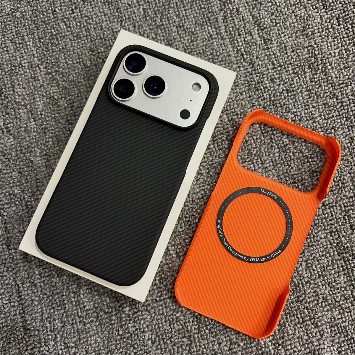 Coque sans cadre en fibre de carbone compatible MagSafe pour iPhone 18, 17 Air, 16 Plus, 15, 14 et 13 Pro Max 4