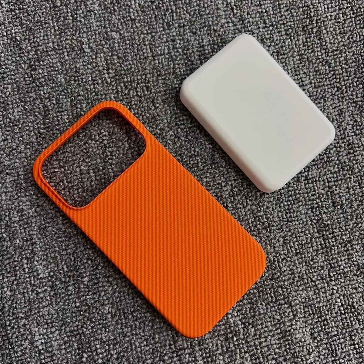 Coque sans cadre en fibre de carbone compatible MagSafe pour iPhone 18, 17 Air, 16 Plus, 15, 14 et 13 Pro Max 9