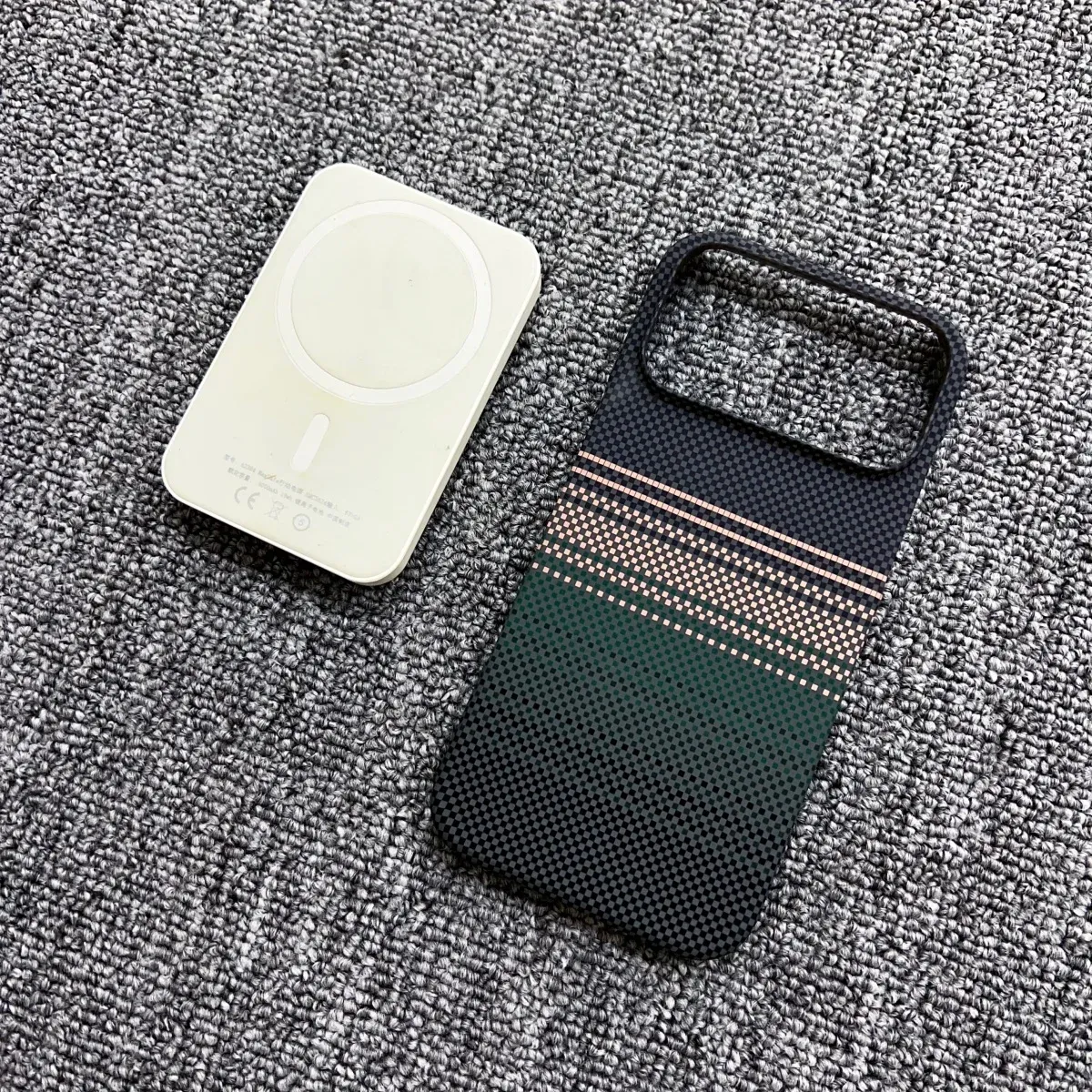 Coque sans cadre en fibre de carbone compatible MagSafe pour iPhone 18, 17 Air, 16 Plus, 15, 14 et 13 Pro Max 7