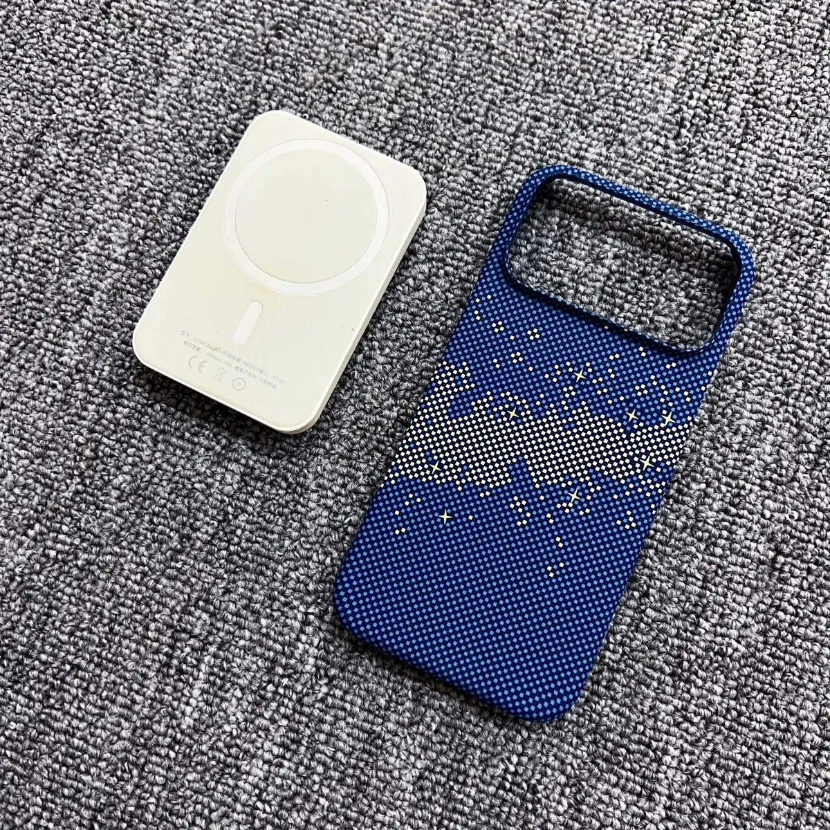 Coque sans cadre en fibre de carbone compatible MagSafe pour iPhone 18, 17 Air, 16 Plus, 15, 14 et 13 Pro Max 11